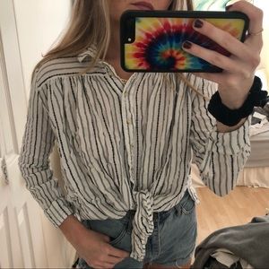 Women’s button up cotton long sleeve shirt